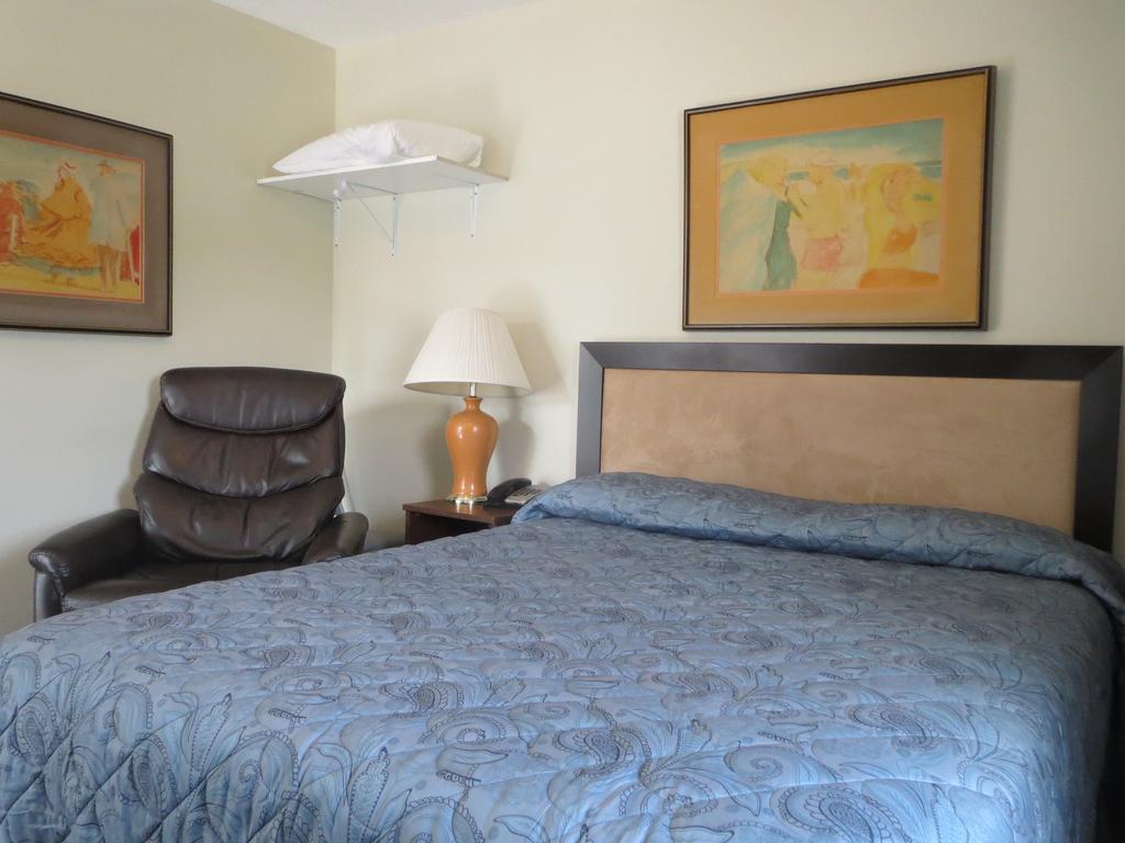 Round-Up Motel Clinton Dış mekan fotoğraf